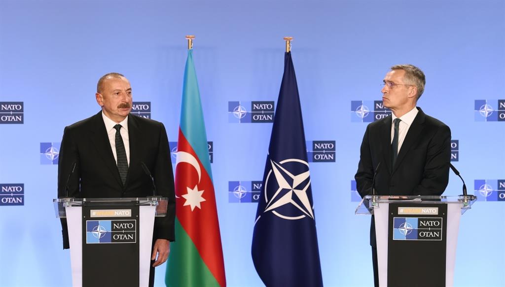 Brüsseldə Azərbaycan Prezidenti İlham Əliyev ilə NATO-nun Baş katibi Yens Stoltenberqin birgə mətbuat konfransı olub